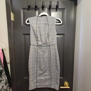 Neiman Marcus Gray Sleeveless Sheath Midi Dress